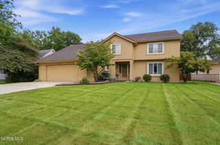 2007 Inglewood Road, Holland, OH 43528