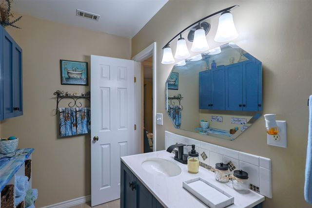 309 Tejas Trail, Springtown, TX 76082