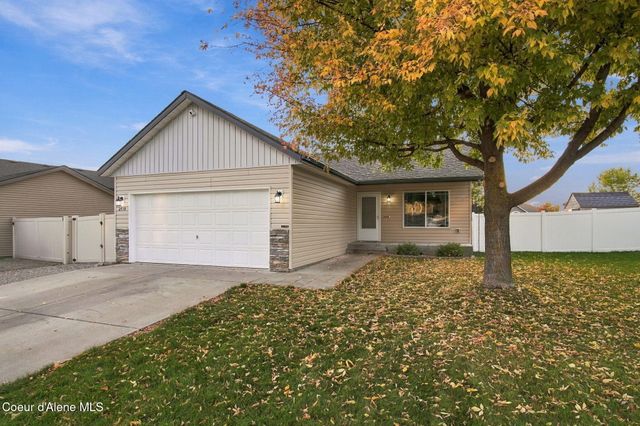 2710 E Thrush DR, Post Falls, ID 83854 property photo
