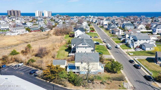 47 Valentine Street, Monmouth Beach, NJ 07750