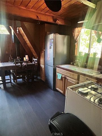 32744 Encina, Running Springs, CA 92382