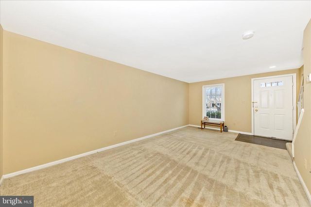 20559 STRATH HAVEN, Gaithersburg, MD 20886