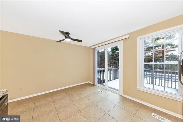 20559 STRATH HAVEN, Gaithersburg, MD 20886