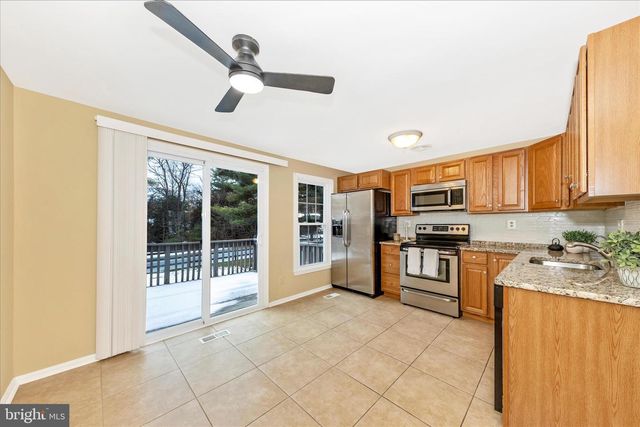 20559 STRATH HAVEN, Gaithersburg, MD 20886