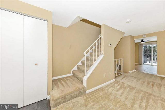 20559 STRATH HAVEN, Gaithersburg, MD 20886