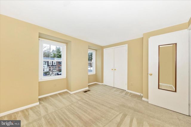 20559 STRATH HAVEN, Gaithersburg, MD 20886