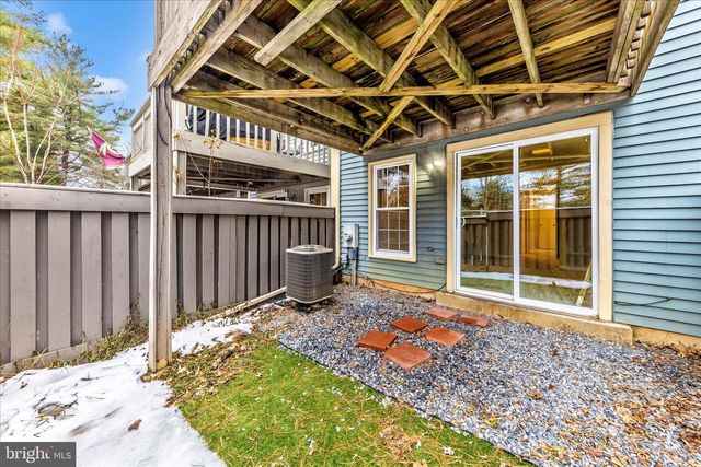 20559 STRATH HAVEN, Gaithersburg, MD 20886