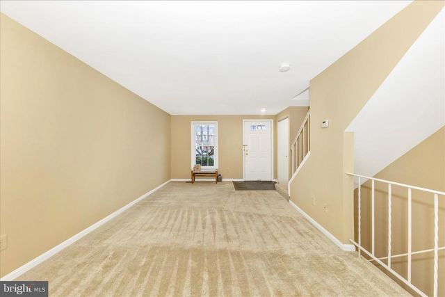 20559 STRATH HAVEN, Gaithersburg, MD 20886