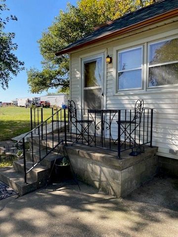 309 Maple Avenue, Denton, KS 66017