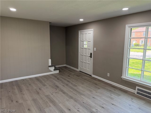 21270 Priday Avenue, Euclid, OH 44123