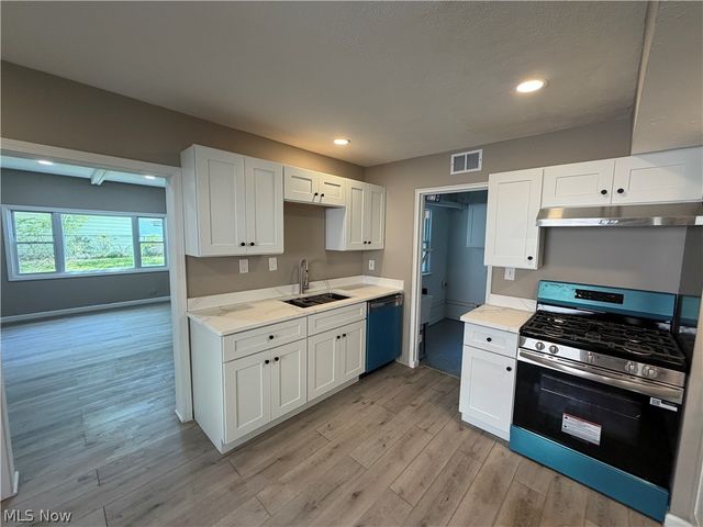 21270 Priday Avenue, Euclid, OH 44123