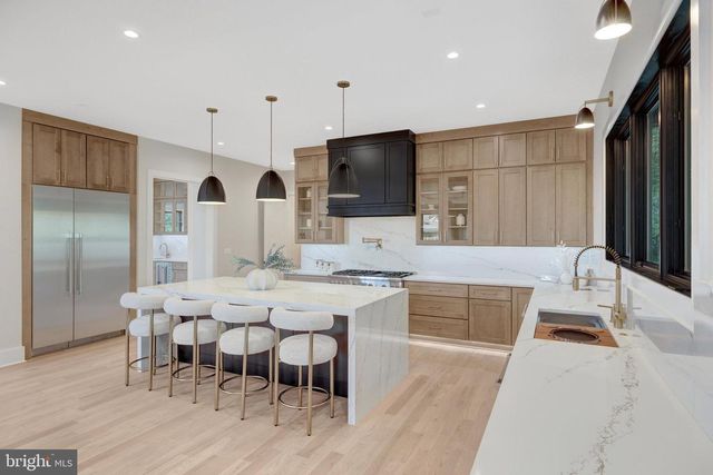 6514 BYRNES DR, Mclean, VA 22101