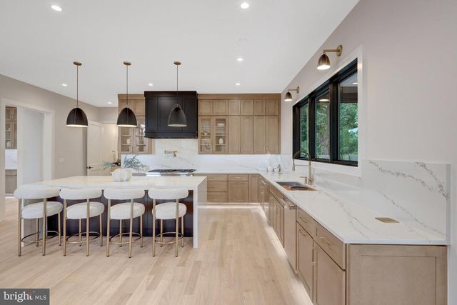 6514 BYRNES DR, Mclean, VA 22101