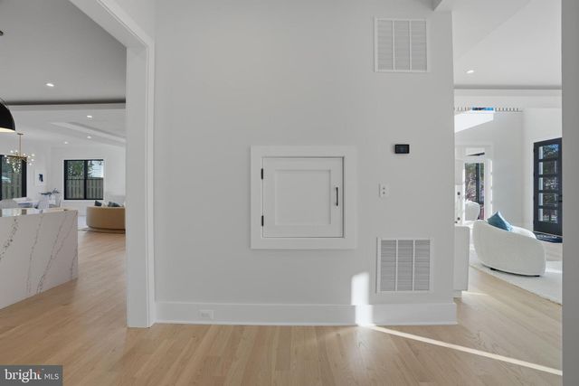 6514 BYRNES DR, Mclean, VA 22101