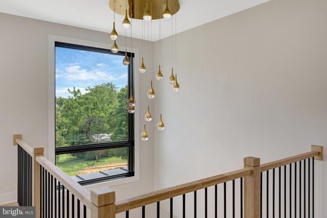 6514 BYRNES DR, Mclean, VA 22101