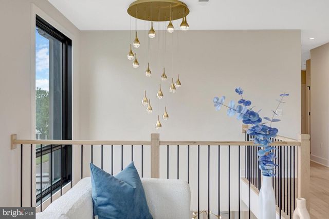 6514 BYRNES DR, Mclean, VA 22101