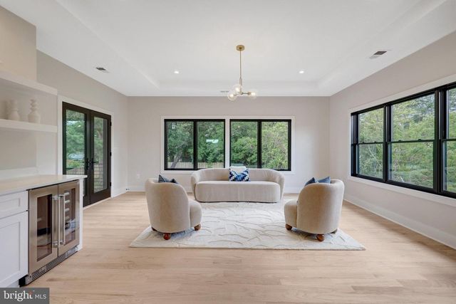 6514 BYRNES DR, Mclean, VA 22101