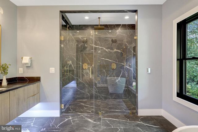 6514 BYRNES DR, Mclean, VA 22101