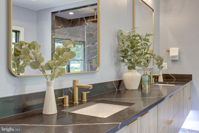 6514 BYRNES DR, Mclean, VA 22101