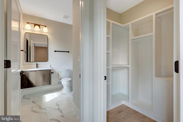 6514 BYRNES DR, Mclean, VA 22101