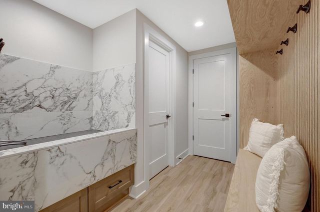 6514 BYRNES DR, Mclean, VA 22101