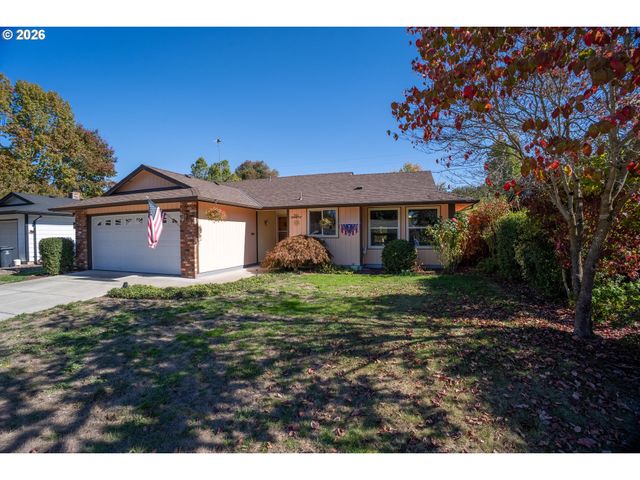 1742 Ne RAYWANDA Ct, Salem, OR 97301