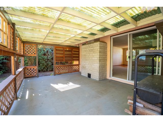 1742 Ne RAYWANDA Ct, Salem, OR 97301