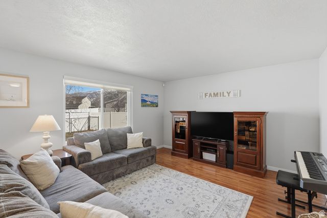 799 S 125 E, Layton, UT 84041