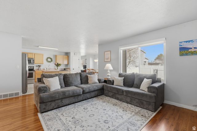 799 S 125 E, Layton, UT 84041