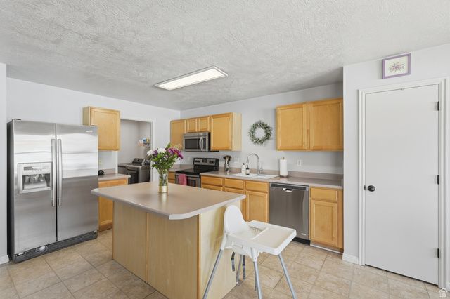 799 S 125 E, Layton, UT 84041