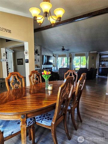 3652 Pennsylvania St, Longview, WA 98632
