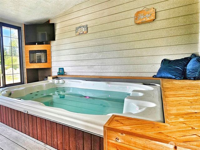 3652 Pennsylvania St, Longview, WA 98632