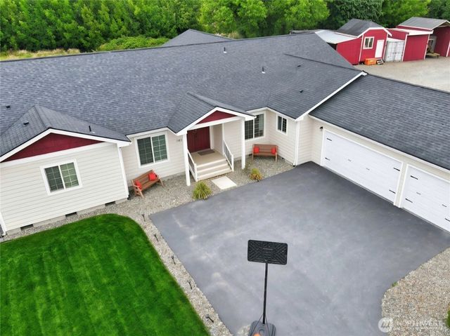 3652 Pennsylvania St, Longview, WA 98632