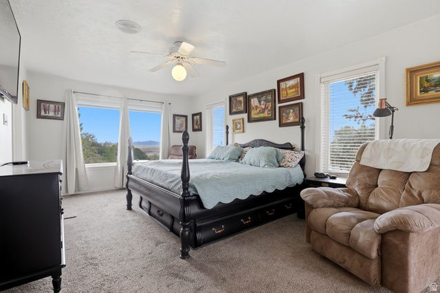 223 DEERHOLLOW CIR, North Salt Lake, UT 84054