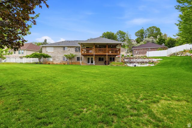 223 DEERHOLLOW CIR, North Salt Lake, UT 84054