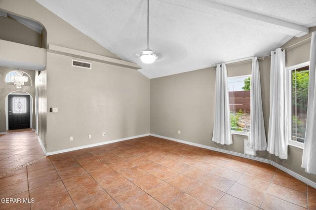 1726 Nesting Place, El Paso, TX 79936
