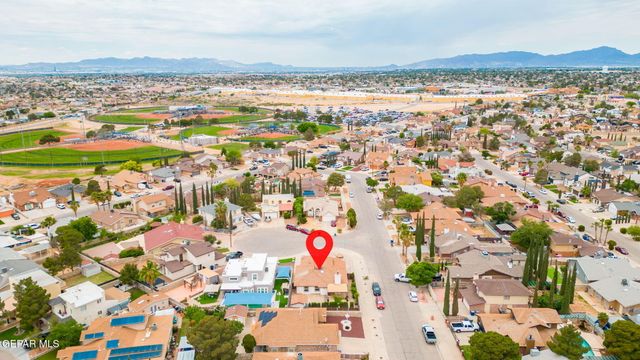 1726 Nesting Place, El Paso, TX 79936