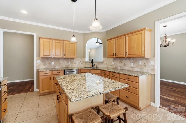 7015 Lenhart Drive, Charlotte, NC 28226