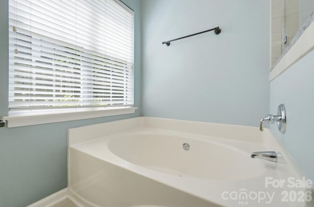 7015 Lenhart Drive, Charlotte, NC 28226