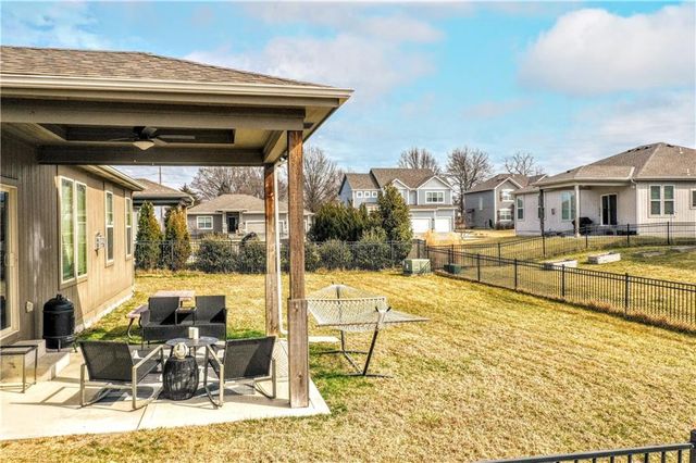 1829 NE Riley Drive, Lee's Summit, MO 64086