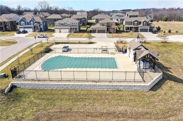 1829 NE Riley Drive, Lee's Summit, MO 64086