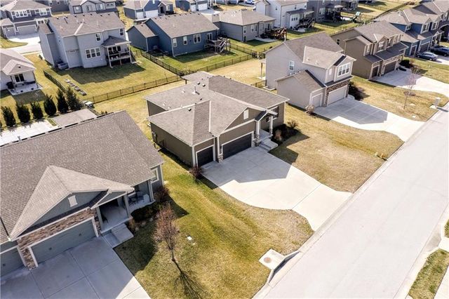 1829 NE Riley Drive, Lee's Summit, MO 64086