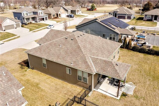 1829 NE Riley Drive, Lee's Summit, MO 64086