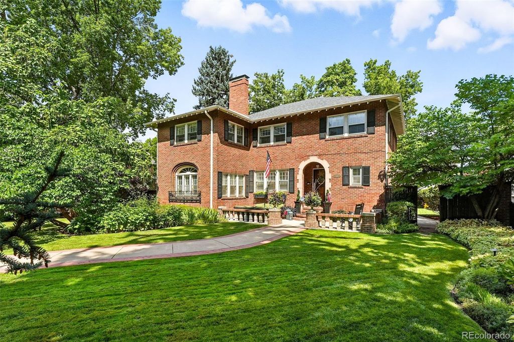 5525 E 17th Avenue Parkway, Denver, CO 80220