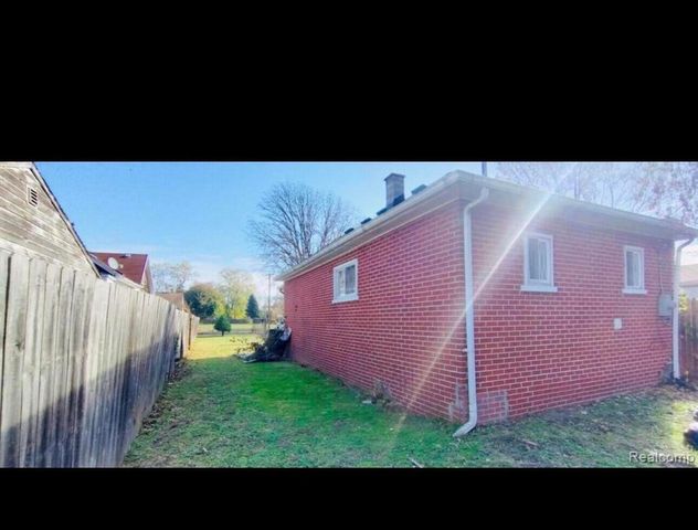 6893 Plainview Avenue, Detroit, MI 48228