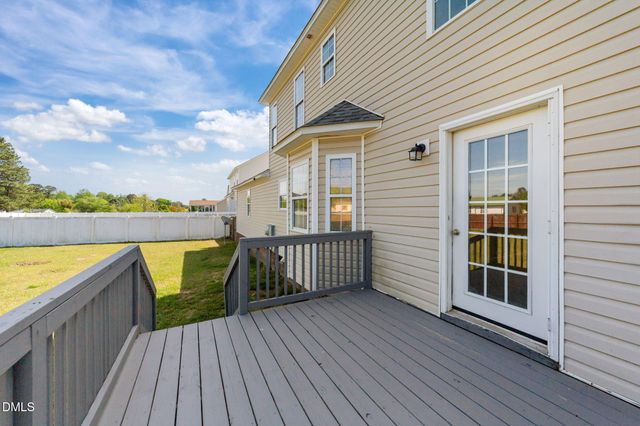 137 Woodglen Drive, Clayton, NC 27527