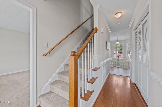 137 Woodglen Drive, Clayton, NC 27527