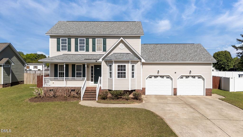 137 Woodglen Drive, Clayton, NC 27527