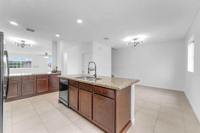 27021 SW 140th Path 27021, Homestead, FL 33032