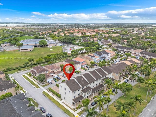27021 SW 140th Path 27021, Homestead, FL 33032